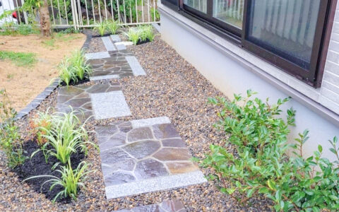 お庭の工事、植栽